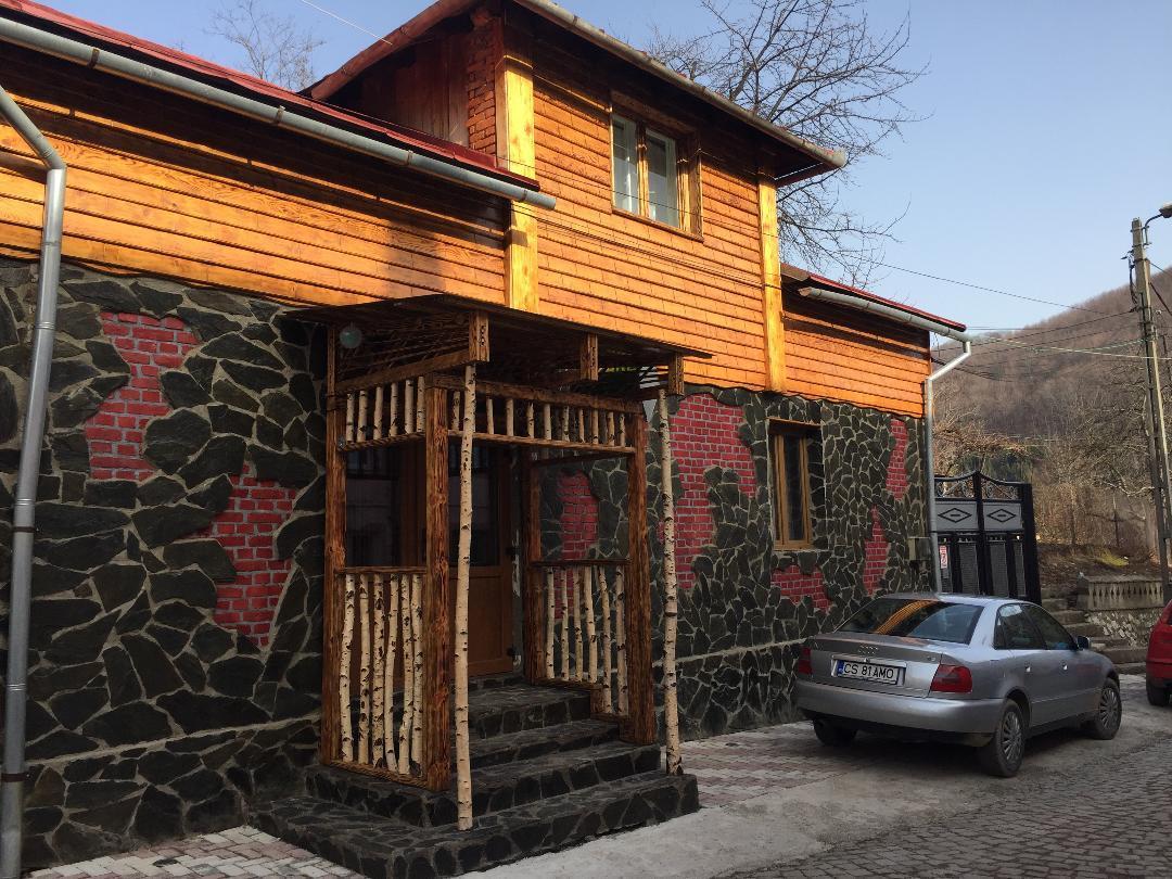 Pensiunea Anina Bagian luar foto